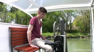 YOUNG CUTE BOY – OUTDOOR WEBCAM